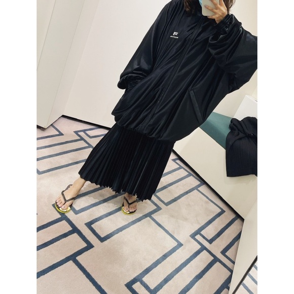 Balenciaga Black Jacket - Picture 1 of 4